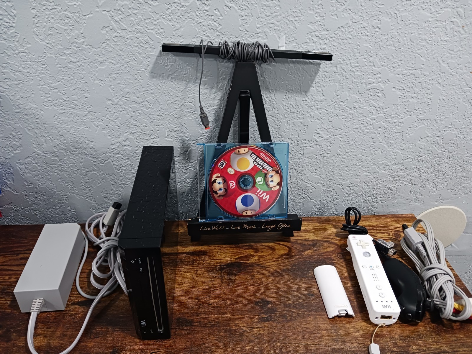 Nintendo Wii RVL-101 Black Console Bundle New Super Mario Bros Wii GameCube
