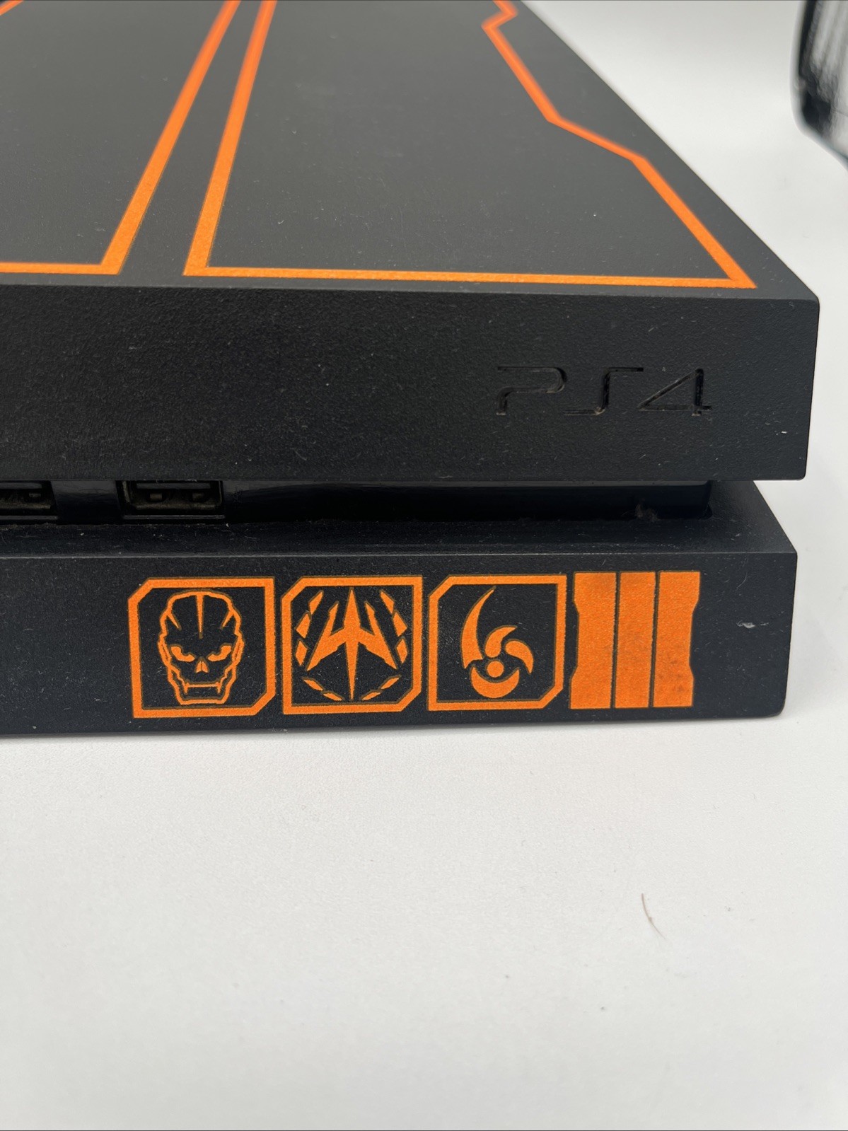 Sony PlayStation 4 PS4 1TB Console Call of Duty Black Ops 3 Bundle 3 Games Clean