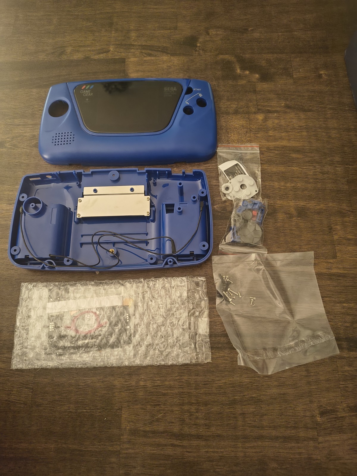 Sega Game Gear Replacement Blue Shell With New LCD Screen. Hispeedido Kit