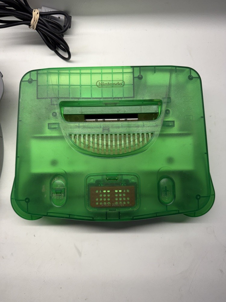 NINTENDO NUS-001(USA) 64 FOREST GREEN WITH CONTROLLERS AND ALL CORDS