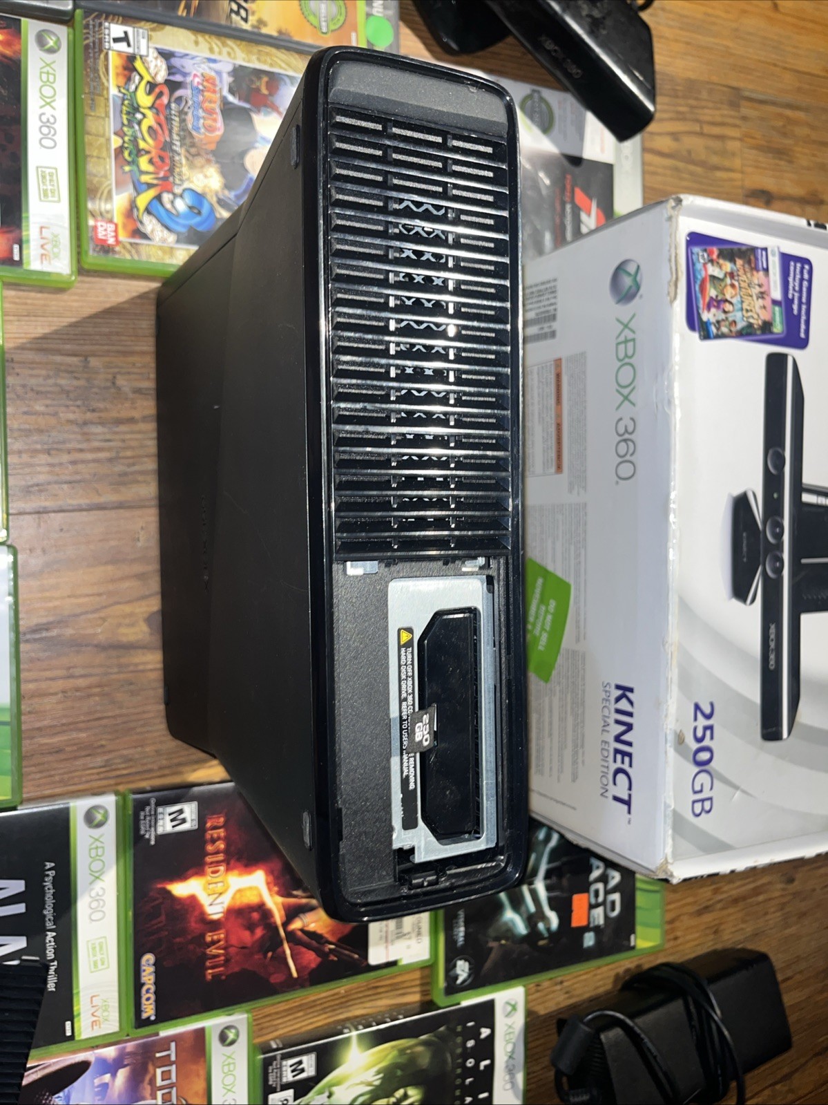 Microsoft Xbox 360 S 250gb Slim & Games – Console Box Cords Kinect Lot Bundle