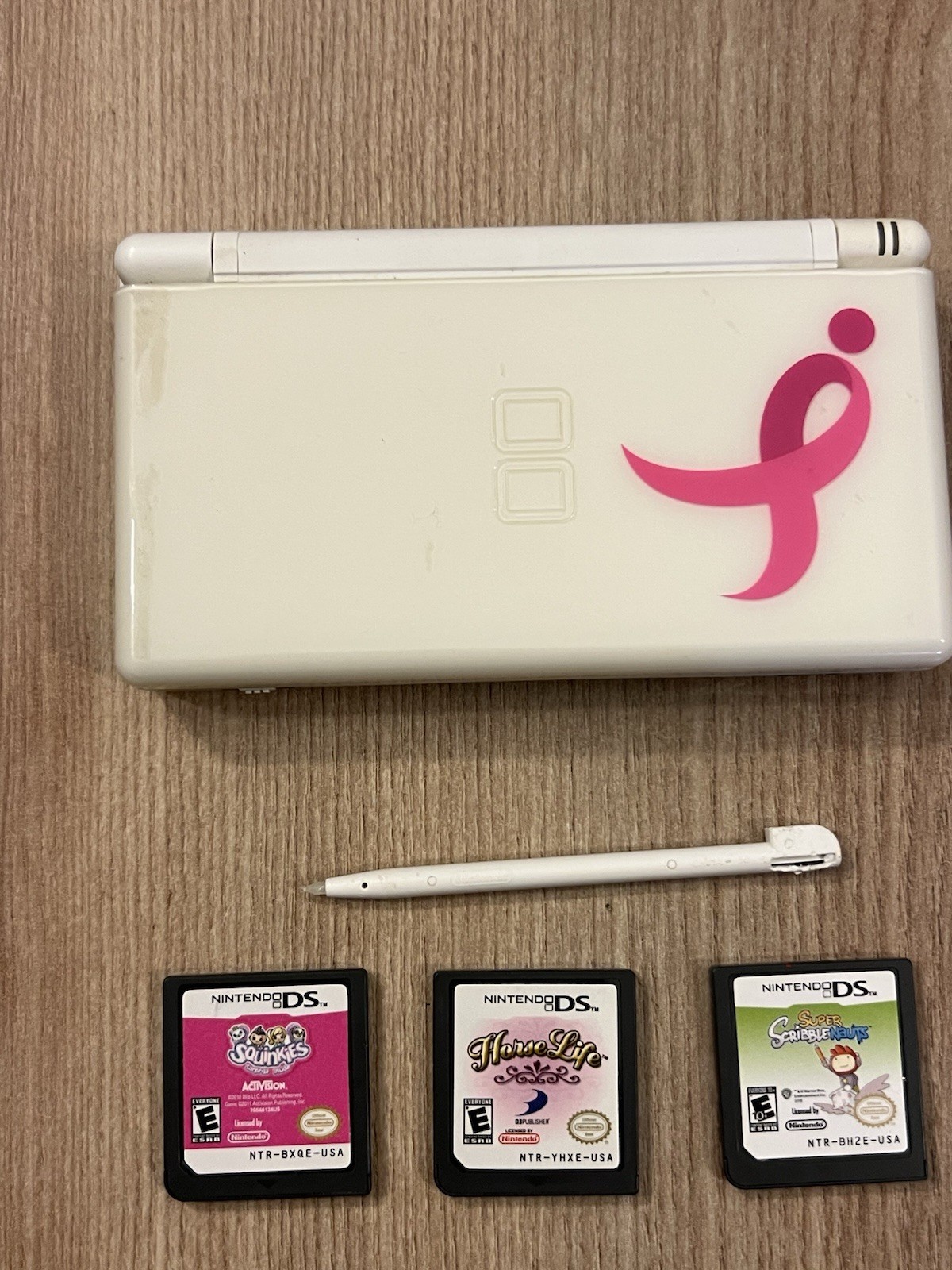 Nintendo DS Lite Pink Ribbon Console Bundle 7 Games Susan Komen Breast Cancer