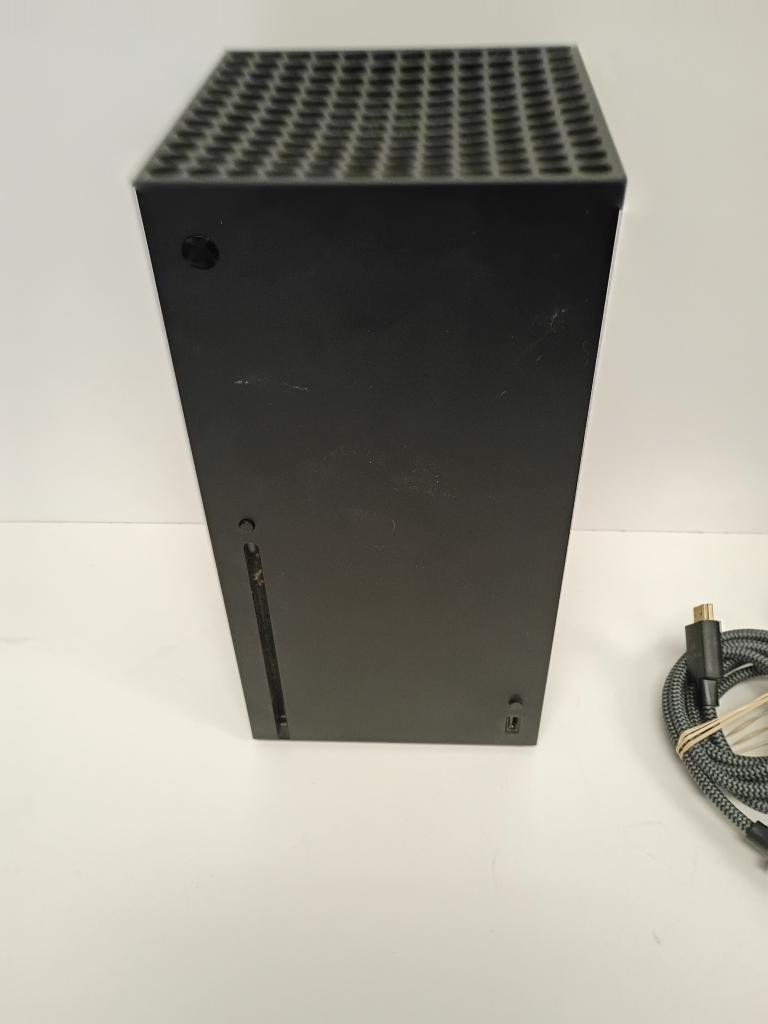 MICROSOFT XBOX SERIES X – CONSOLE – 1TB – 1882 (P04024408)