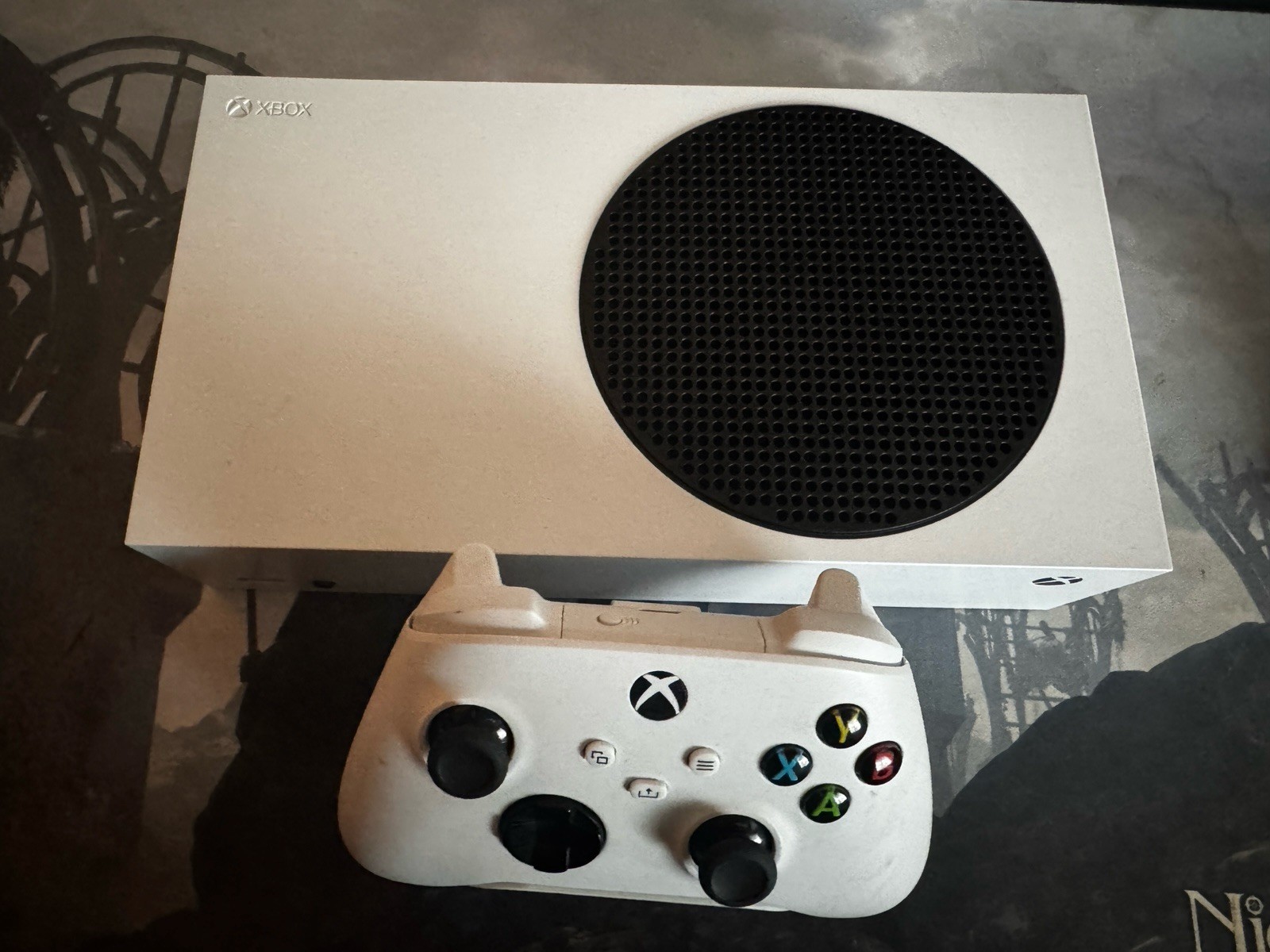 Xbox Series S 512GB Console Bundle + Controller + Razer Charging Dock + HDMI