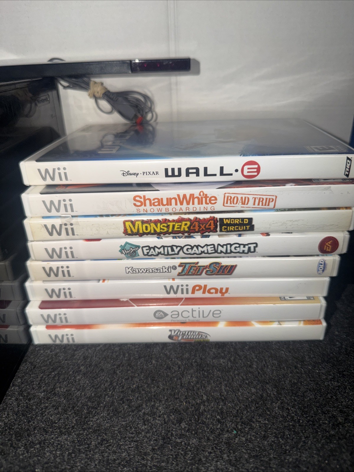Nintendo Wii Black Console RVL-001 Bundle W/ 8 Games 2 controllers Tested