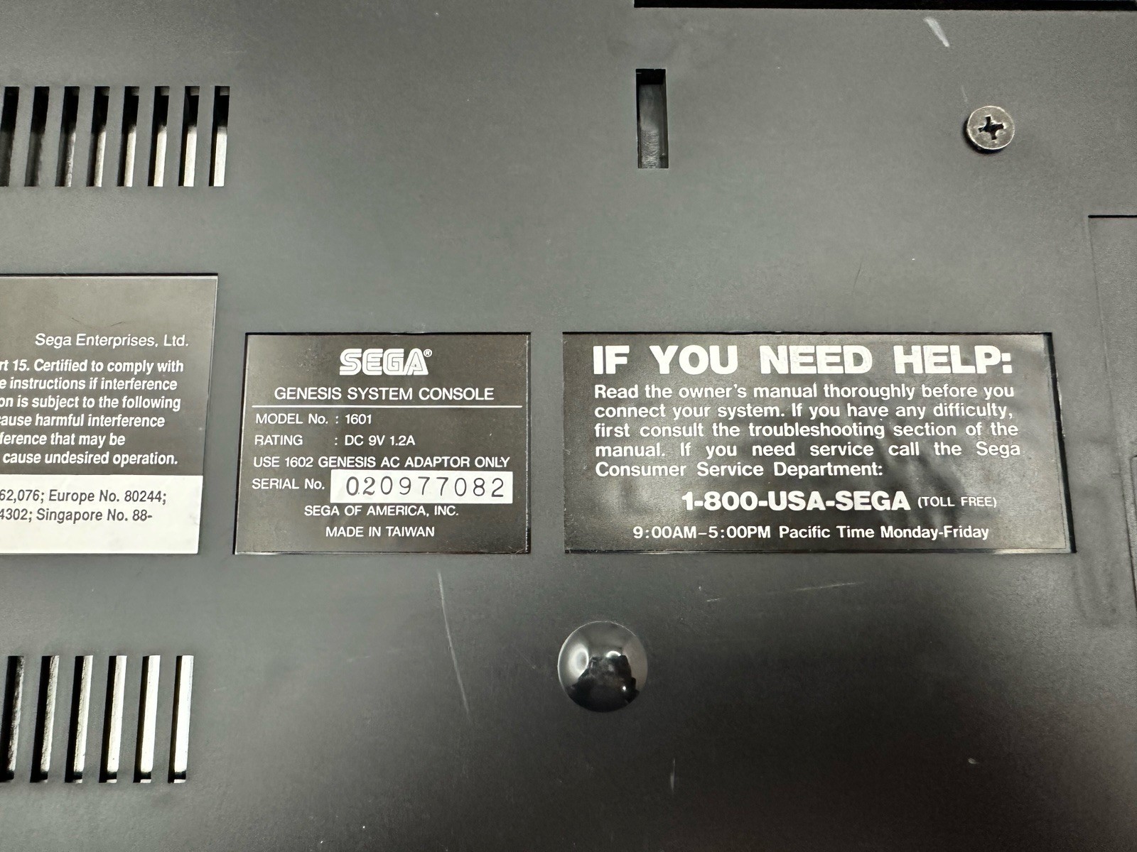 SEGA GENESIS Console MK-1601 System Powers On, RF Adapter w/Manual – Untested