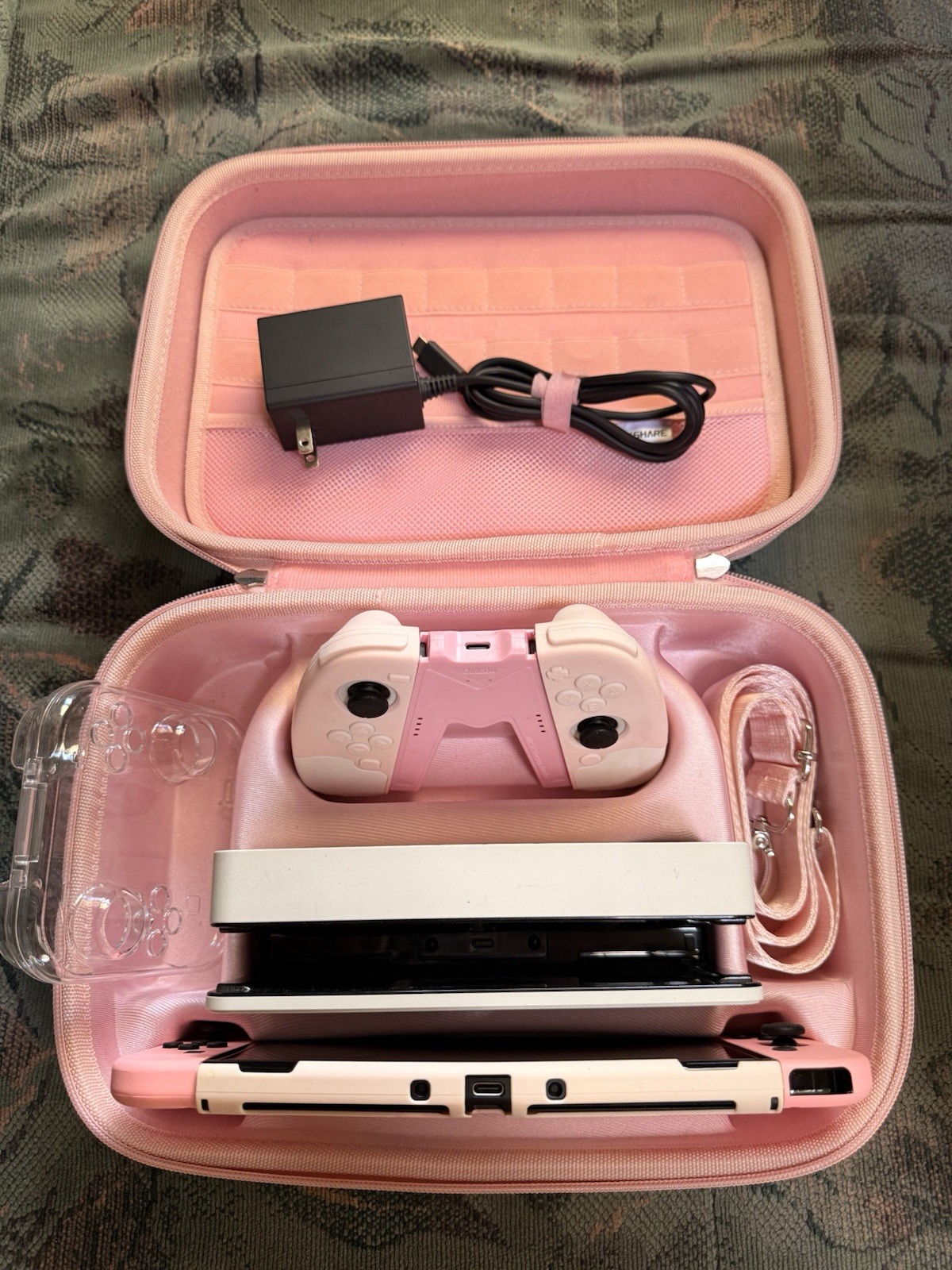 nintendo switch OLED white bundle w/ geekshare accessories & extra pink joycons