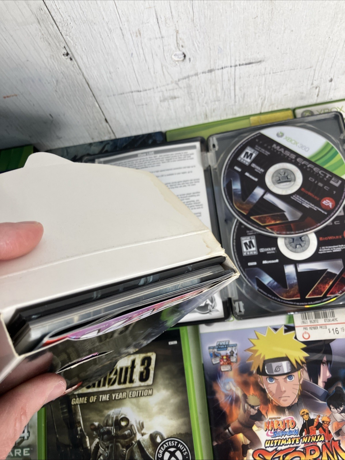 Xbox 360 S Slim Bundle 1439 Console 250GB 15 Games HALO NARUTO FALLOUT MASS EFF
