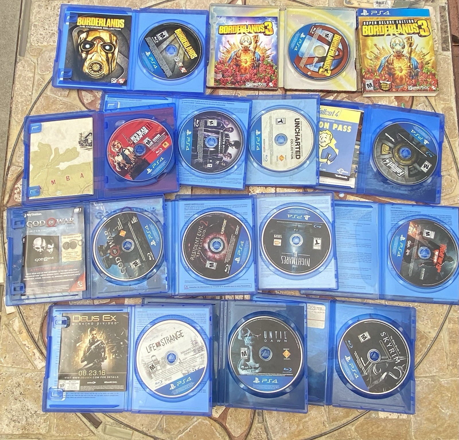 Sony PS4 Pro 1TB CUH-7215B Console Bundle 15 Games Tested & Working