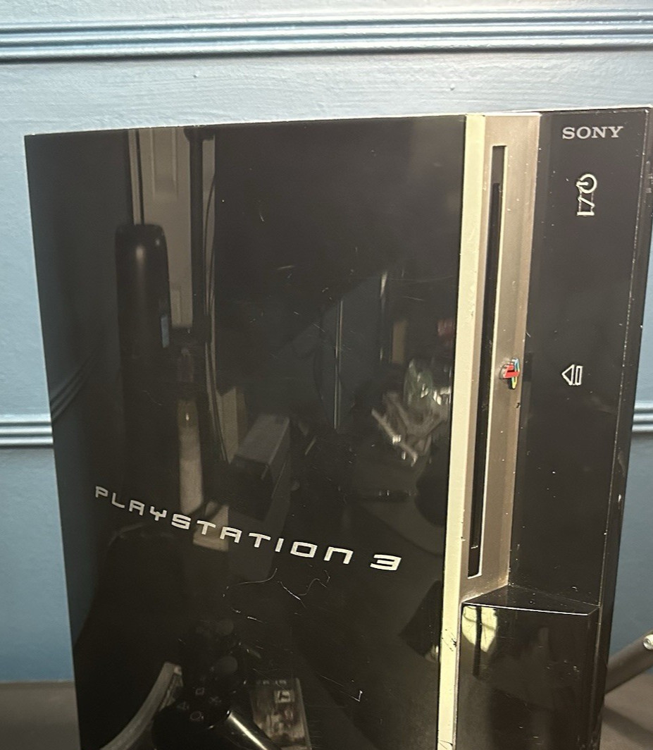 Sony PlayStation 3 – Fat – 40 GB – Bundle – Lot – With inFamous and Power Cord
