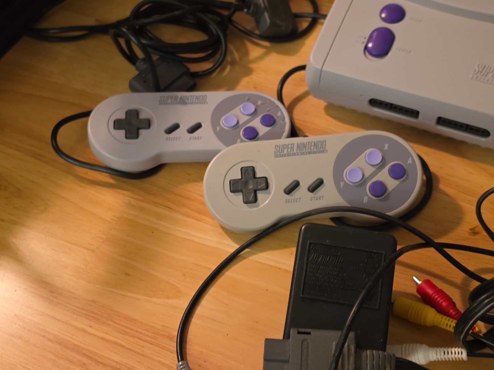 Super Nintendo SNES SNS-001 Video Game Console System with Controllers (2) 1991