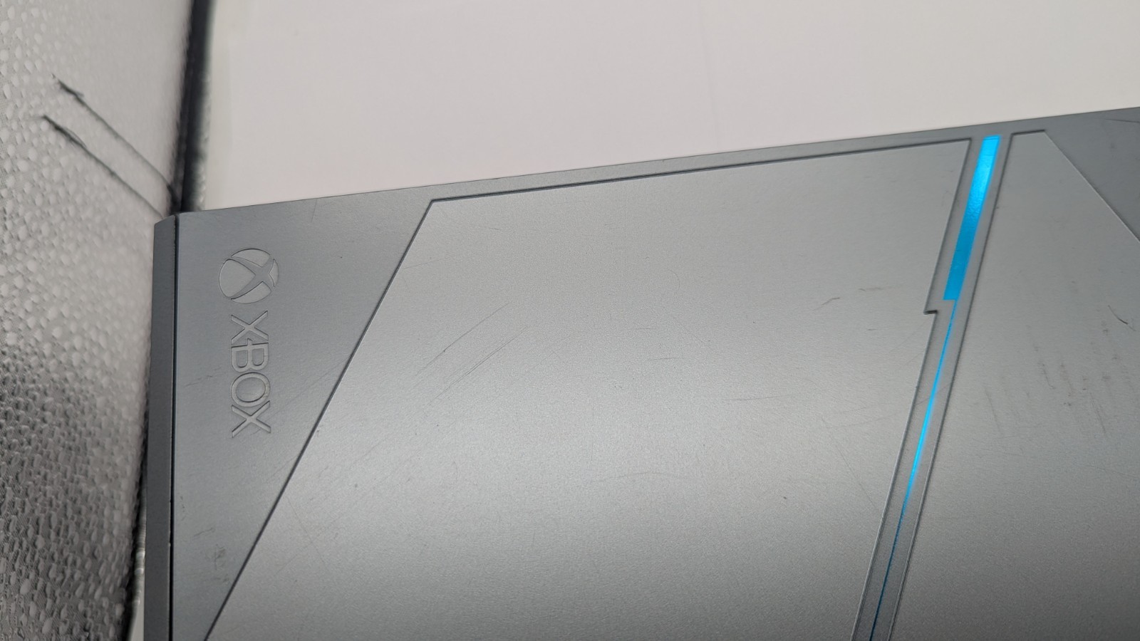 Microsoft Xbox One 1TB Home Console Halo SPECIAL Edition – FOR PARTS ONLY