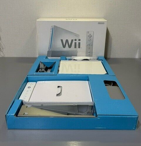 Nintendo Wii Console RVL-001 Japanese Model Complete in Box & 13 Games