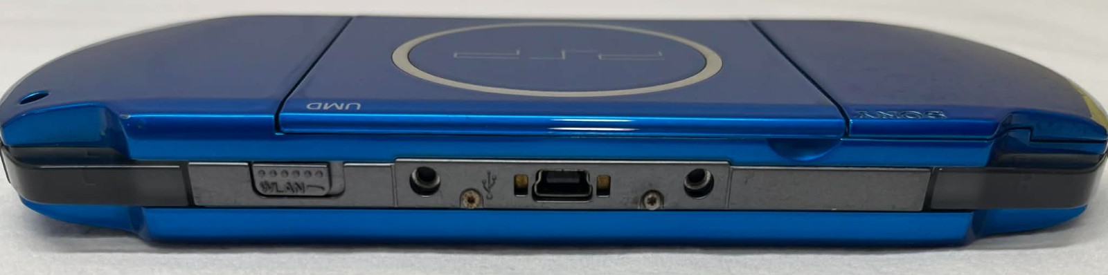 PSP 3000 Vibrant Blue / New Battery / Genuine Sony Charger / Region Free / 16GB