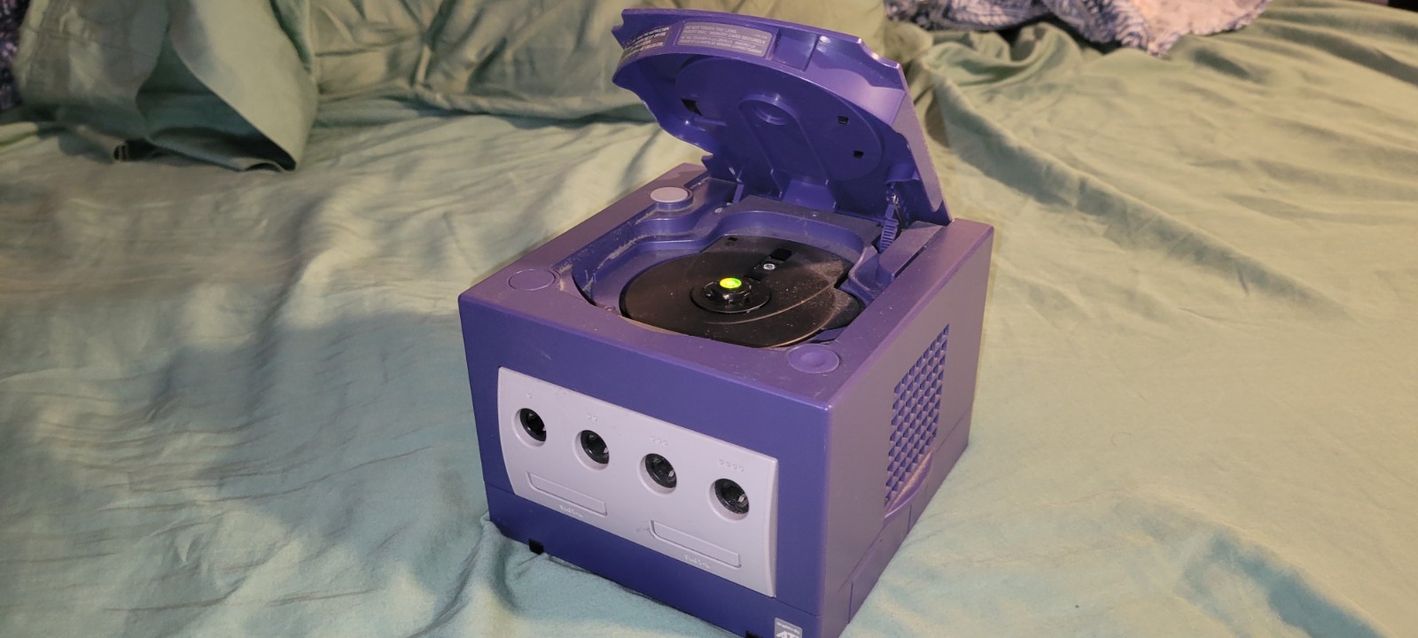 Nintendo GameCube Purple Console Bundle w/ Controller, Cables & Power Adapter