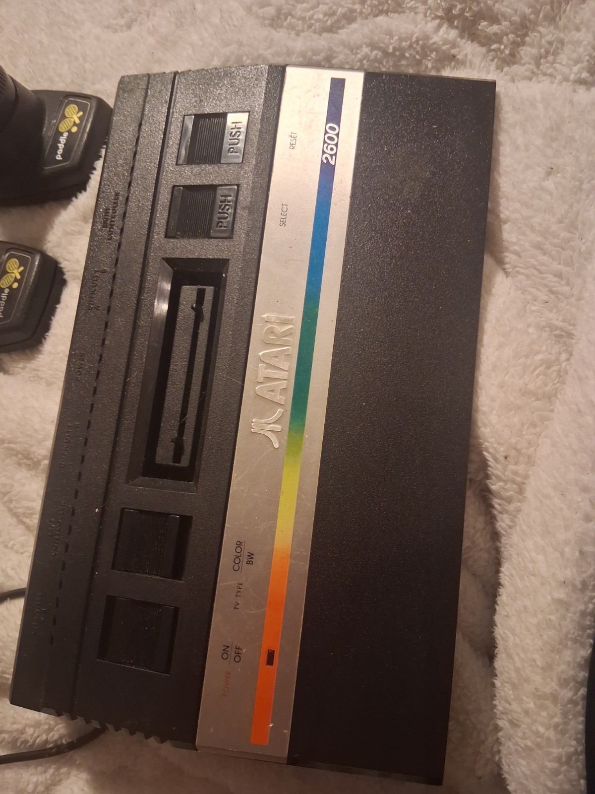 Atari 2600 Jr. Working With Yar’s Revenge, 2 Joysticks, And Paddle Controllers