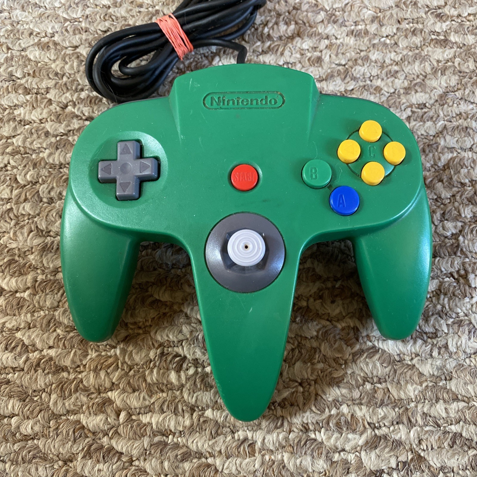 Nintendo 64 Black Console N64 w/ Green Controller Power & AV Cables ALL OEM