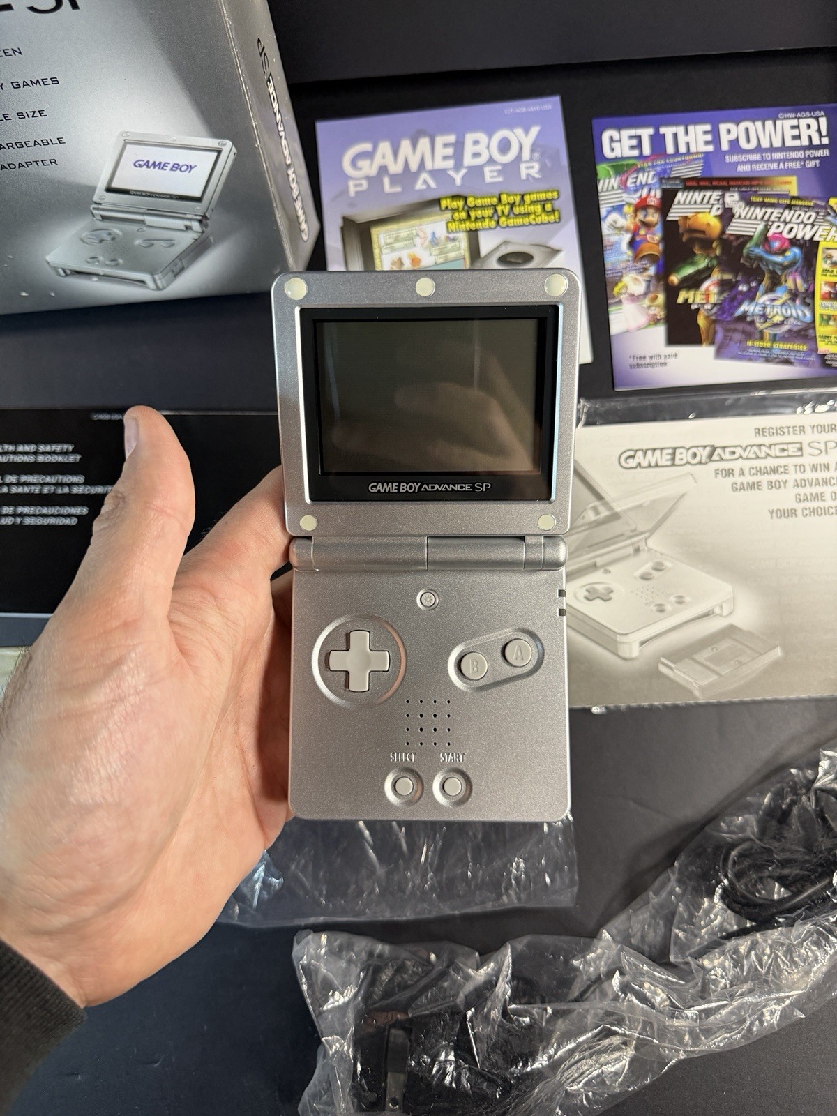 Platinum Nintendo Game Boy Advance SP (AGS-001) Complete In Box Tested & Working