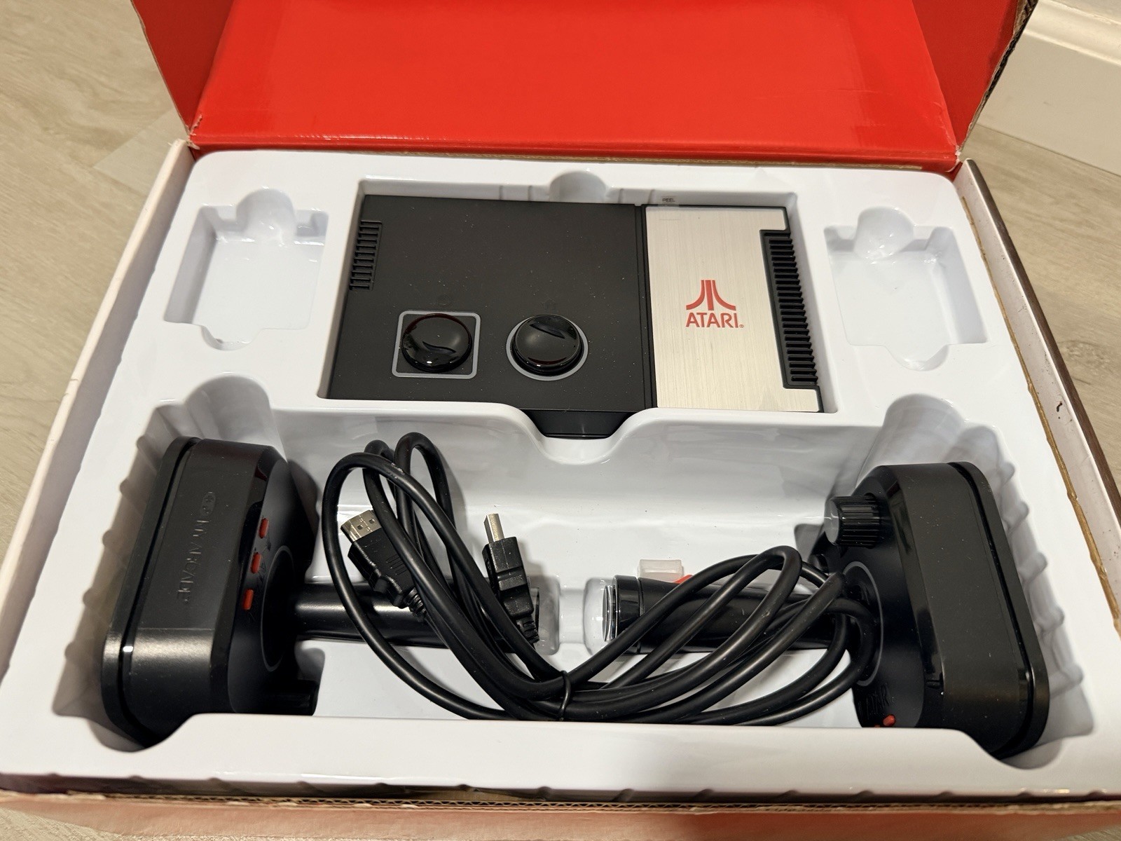 Atari Gamestation Pro Console 200+ Games HDMI 720p 2 Wireless Controllers