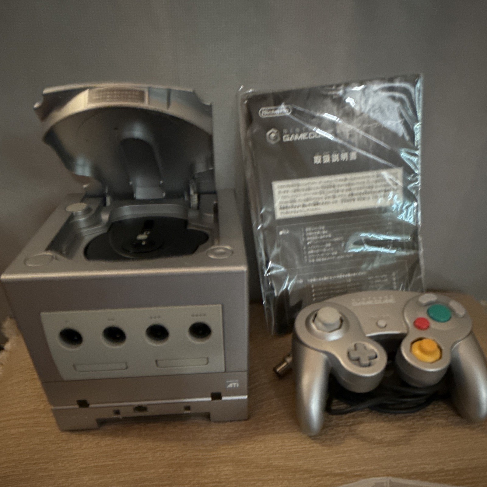 Nintendo GameCube Silver NTSC-J Console Bundle w/ Box & Game Boy Player
