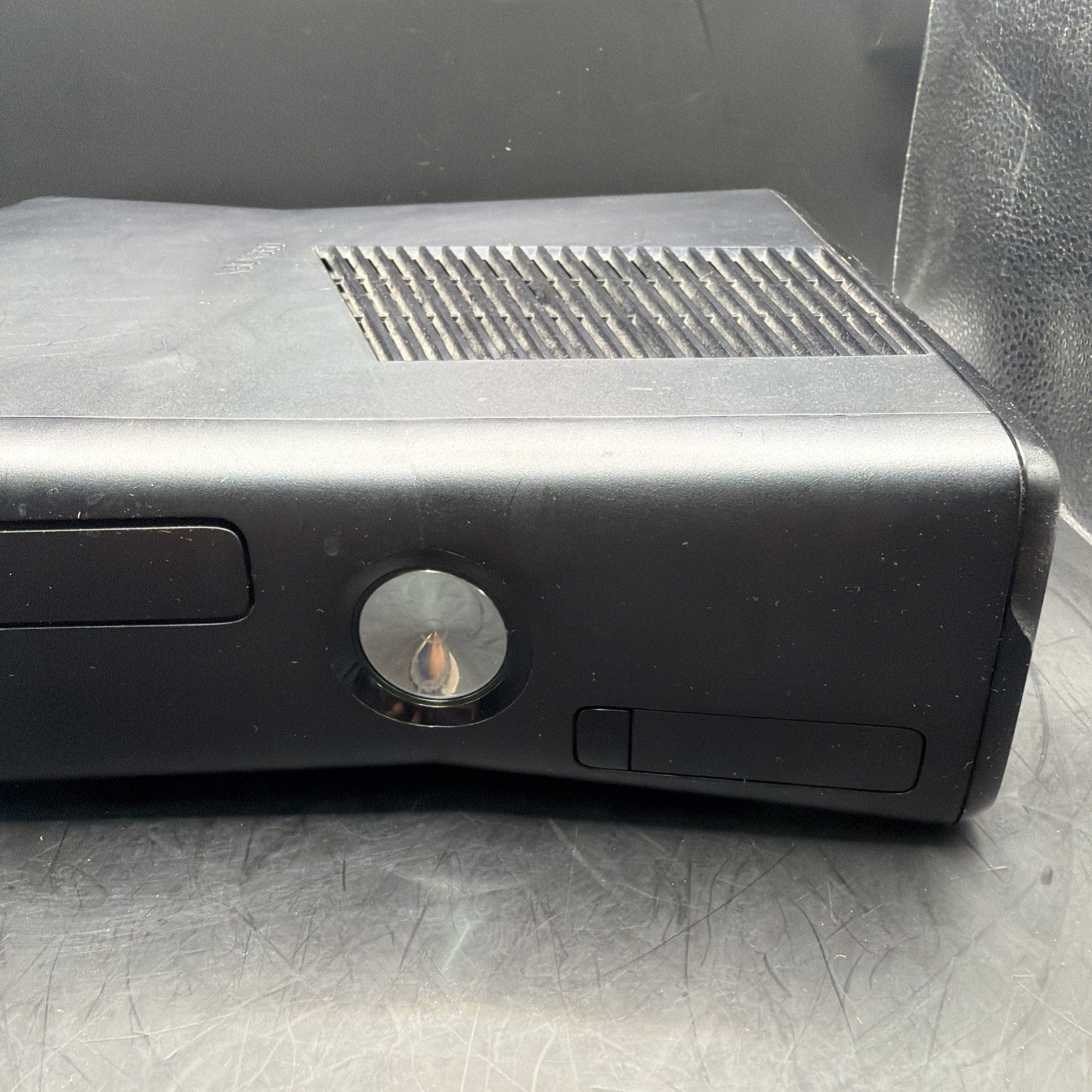 Xbox 360 Slim 250GB Console Bundle Controller 6 Games Tested and Working