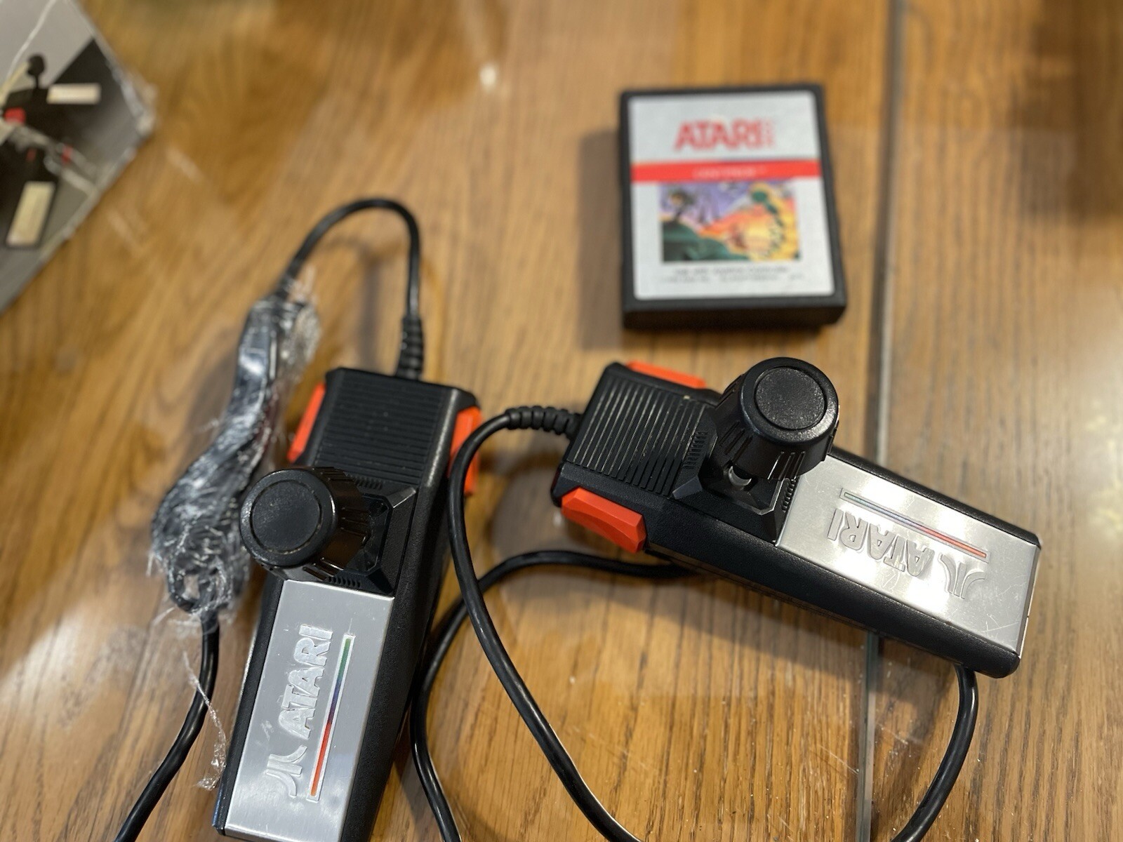 Atari 7800 Console Pro System w/ 2 OEM Controllers & Cables – TESTED & WORKING!