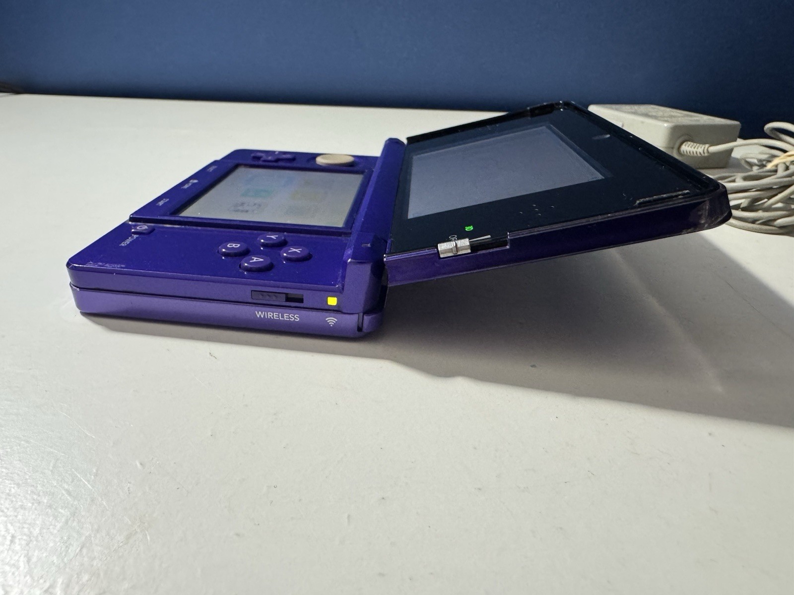 READ Nintendo 3DS Midnight Purple Handheld Game System- Works, No Stylus READ