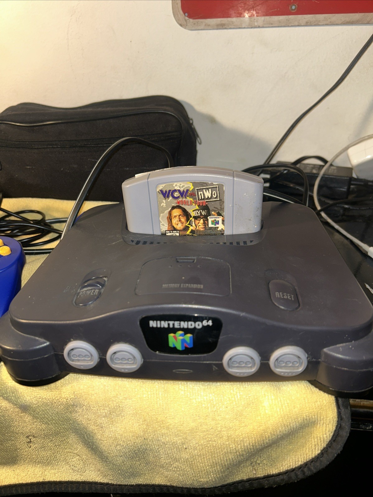 Nintendo 64 System 32MB Home Console – Charcoal Gray