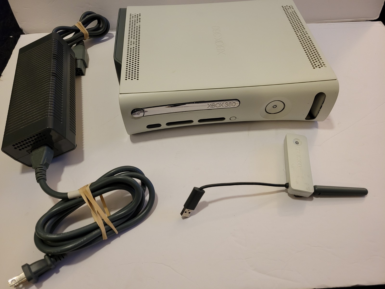 Microsoft Xbox 360 Console System With Power Cable Cord 60GB White Tested