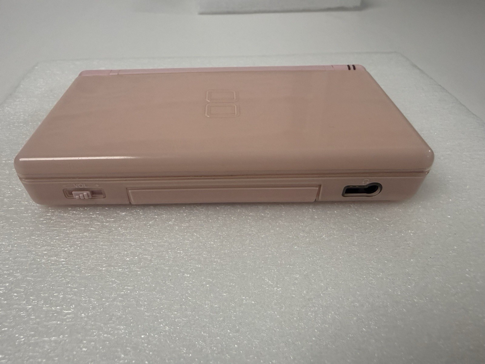Nintendo DS Lite Console USG-001 w/charger – Coral Pink – GBA GOOD CLEAN TESTED