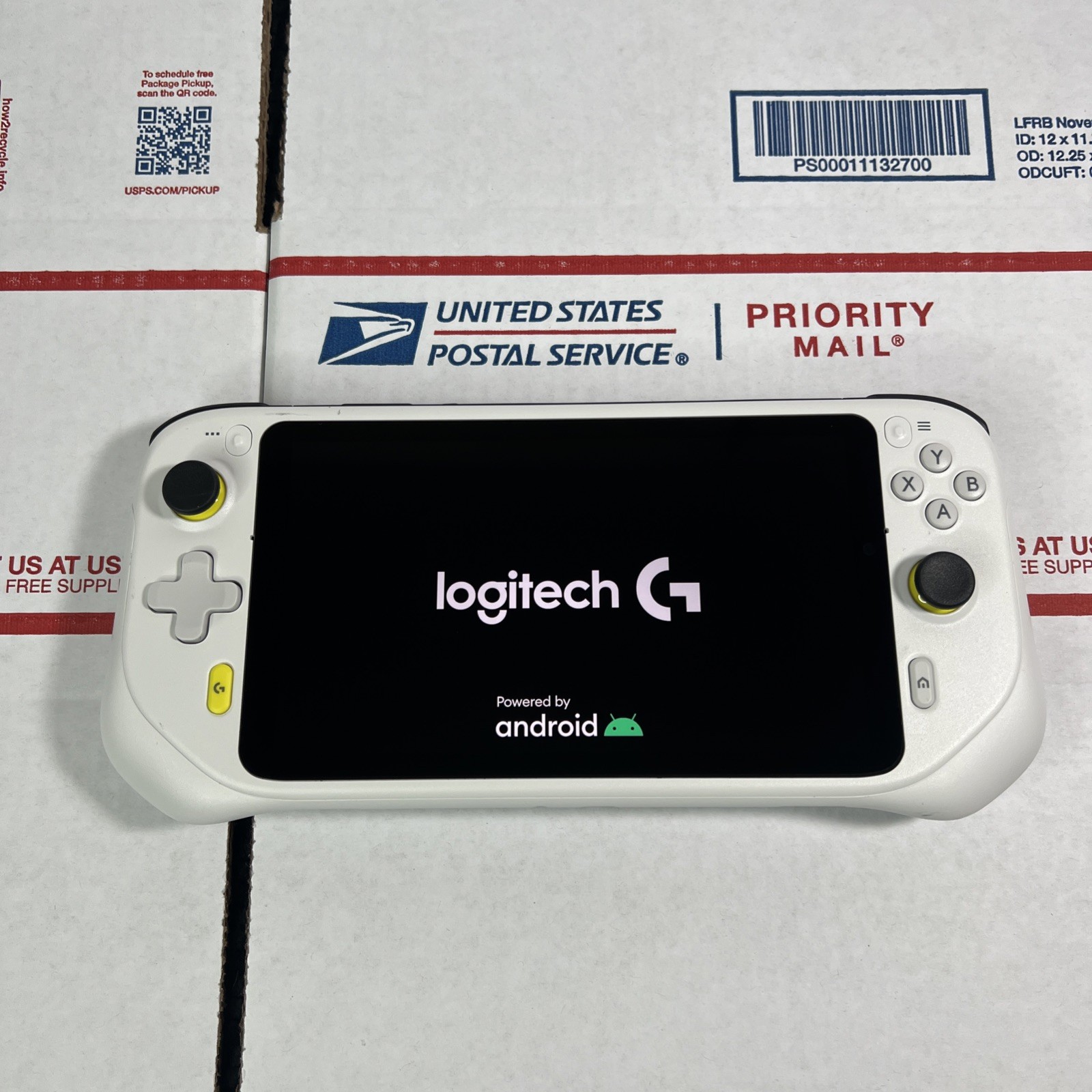 Logitech G CLOUD Gaming Handheld Console GR0006 * AS IS – Read Fully / Parts