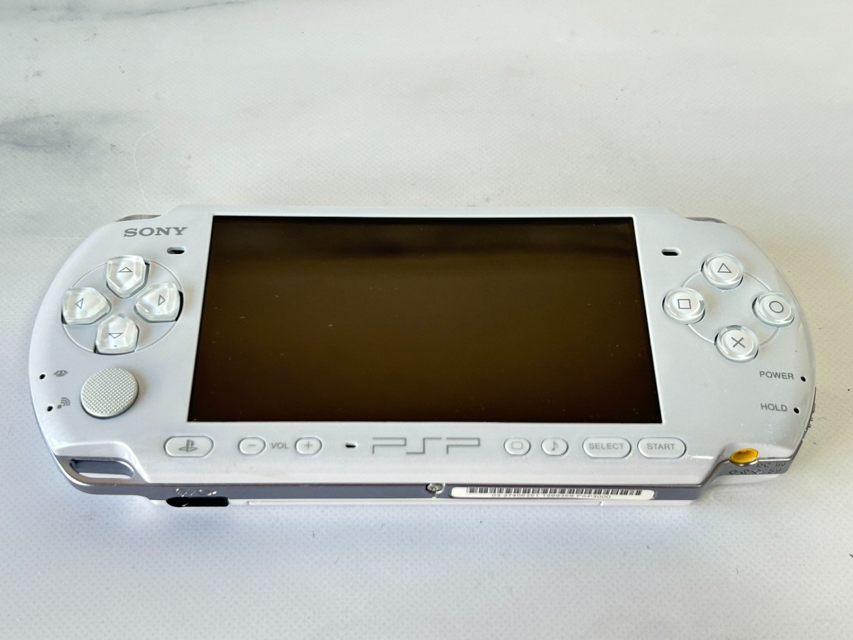Sony PSP-1000 2000 3000 Console region free / Charger + Battery + Memory Stick