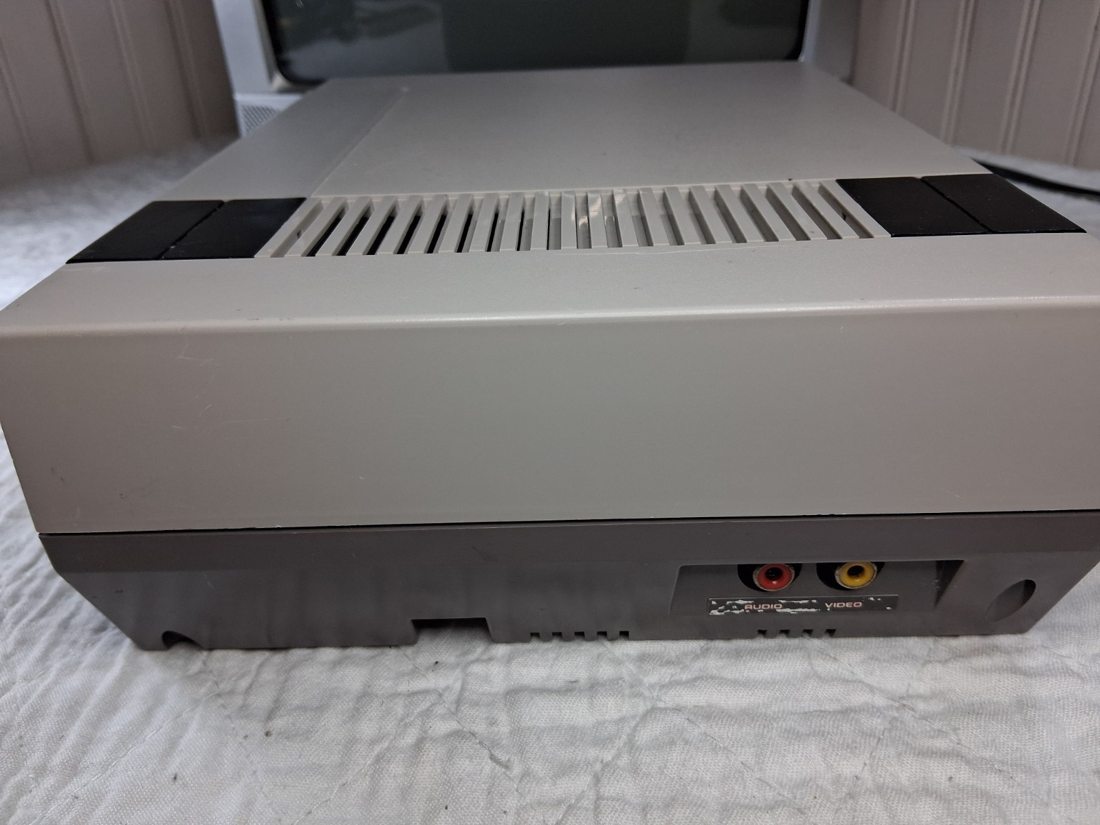 Nintendo NES-001 – Tested & working