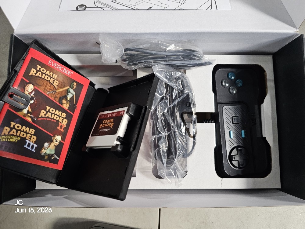 Evercade VS-R Retro Gaming Console with – Includes 1 controller and Tomb Raider