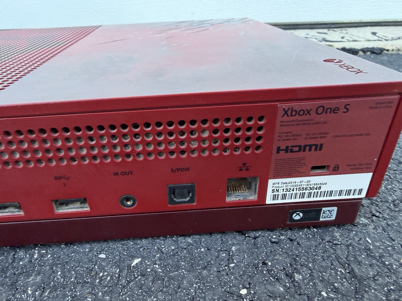 Microsoft Xbox One S Gears of War 4 Limited Edition 2 TB Crimson Red Console