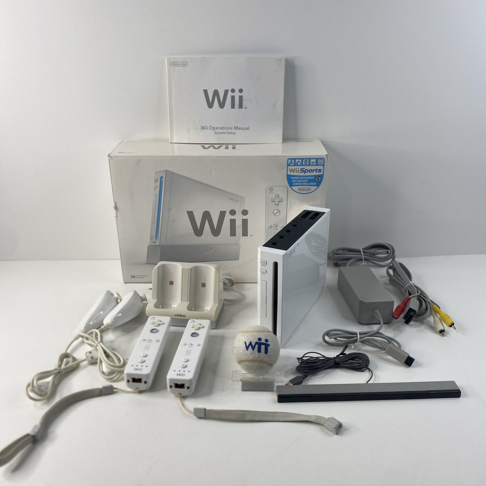 Nintendo Wii RVL-001(USA) Console Bundle Tested W/ Controllers Sensor Bar & More