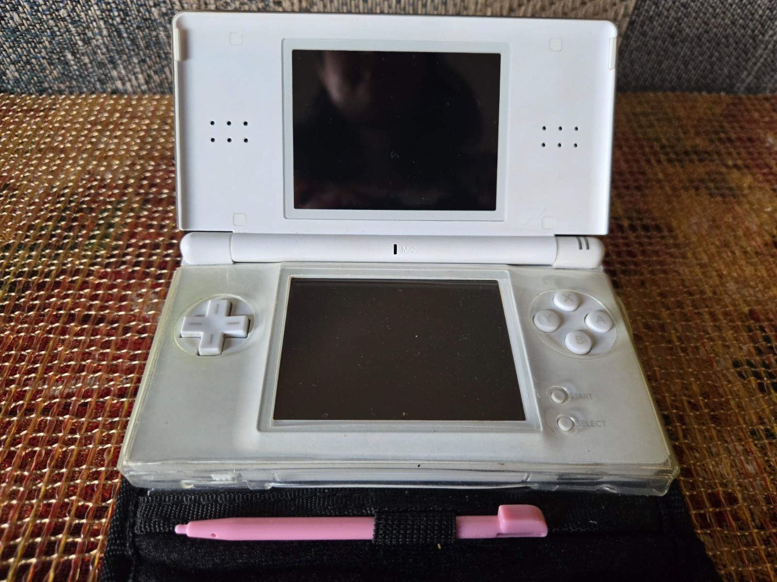 Nintendo DS Lite Console White With Charger, Stylus, Case + 5 Games