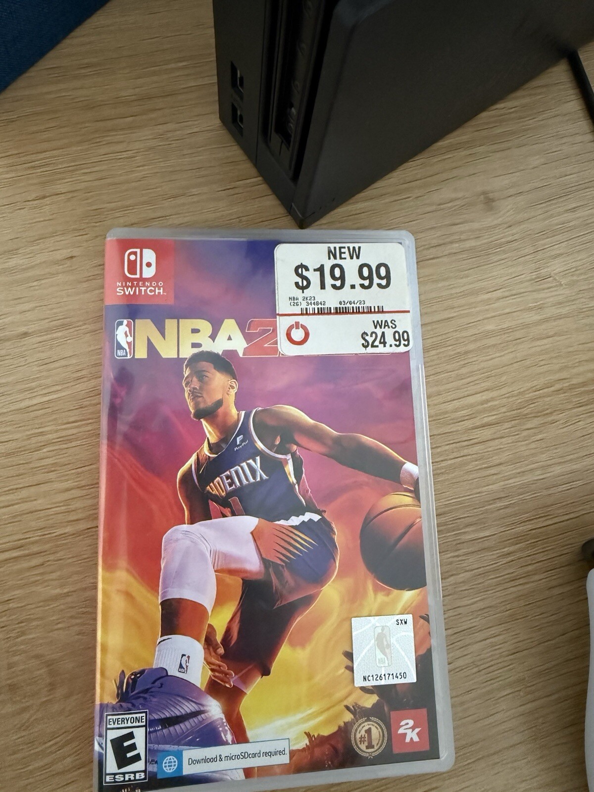 Nintendo Switch Used Red With 128gb SD Card NBA2k 2023 Game