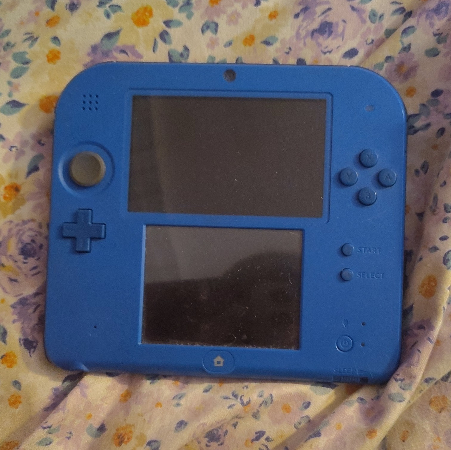 Nintendo 2DS Blue Handheld Console Dual Screen 4GB Sd Prongs Broken Sd Card Jam