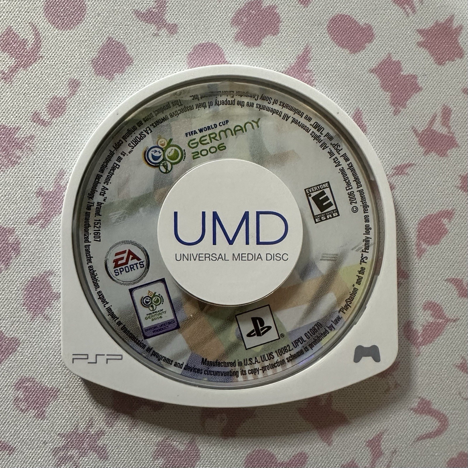 SONY PSP 1001 Console black w/ Charger Memory Card Broken Game Remote NO BATTERY