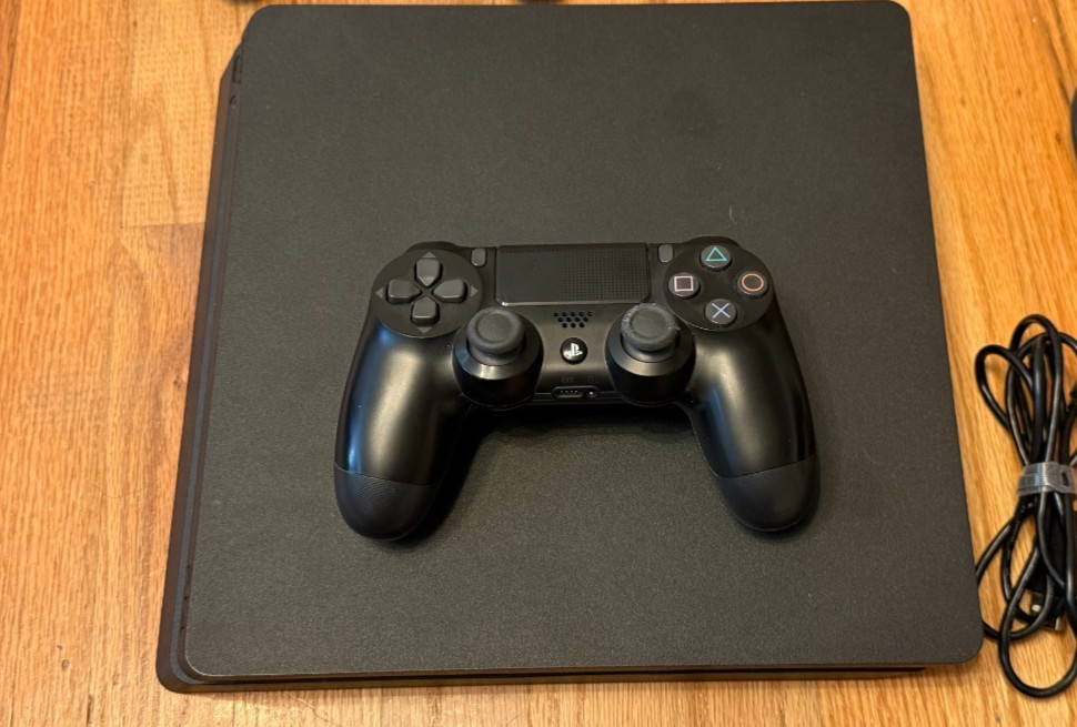 Sony PlayStation 4 PS4 Slim 1TB Console Bundle + 2 Controllers + Spider-Man
