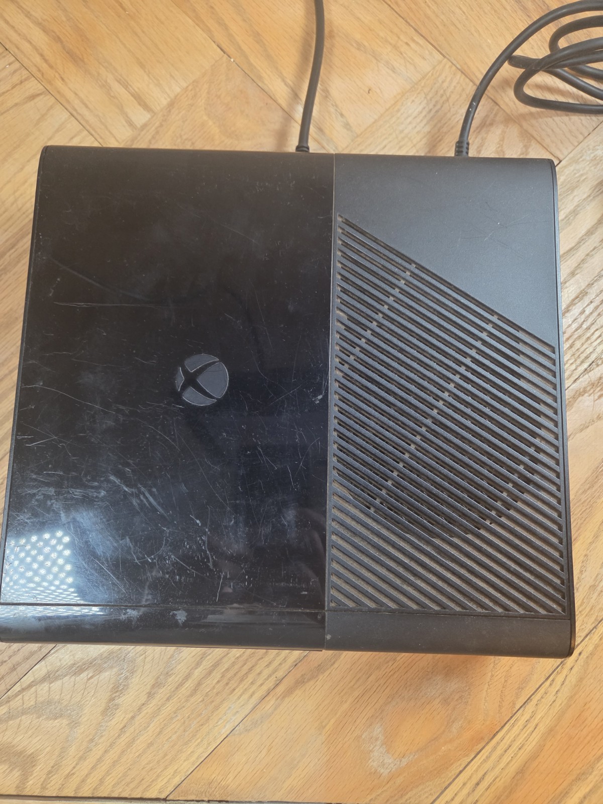 Xbox 360 E Black 1538 Video Game Console w/Chords No HD Tested