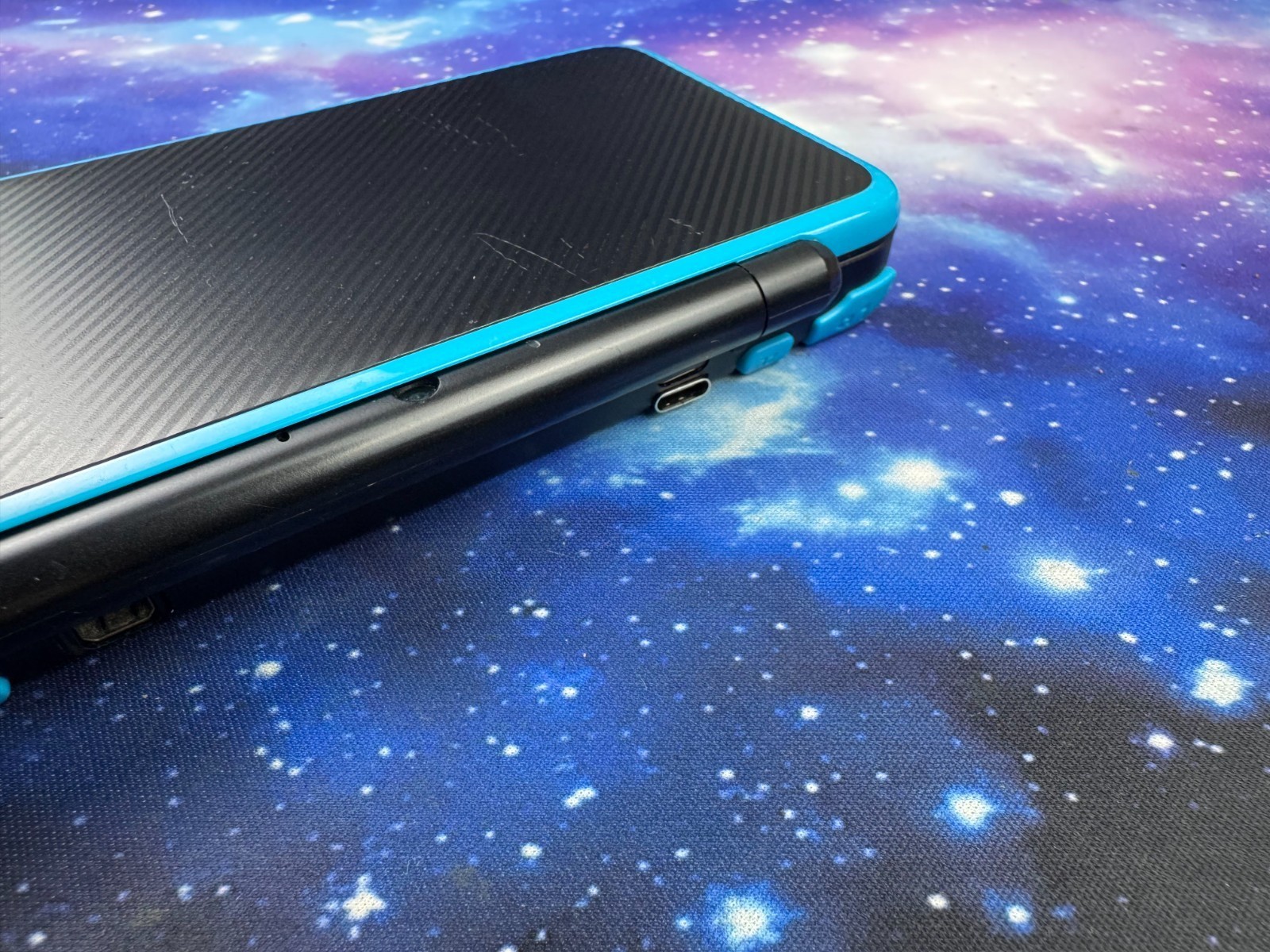 USB-C INBUILT CAPTURE CARD Blue Black New Nintendo 2DS XL Console 128gb REGFREE