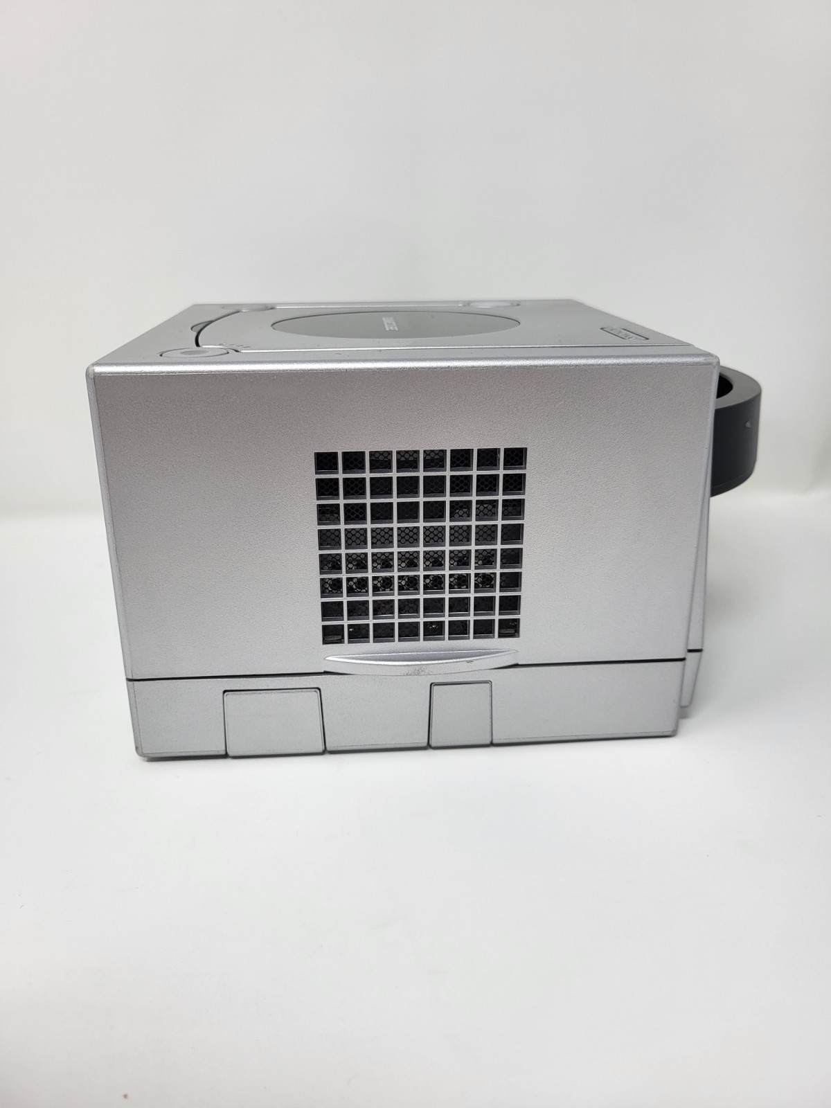 Nintendo GameCube DOL-101 Gaming System SILVER Console 1 Controller Bundle