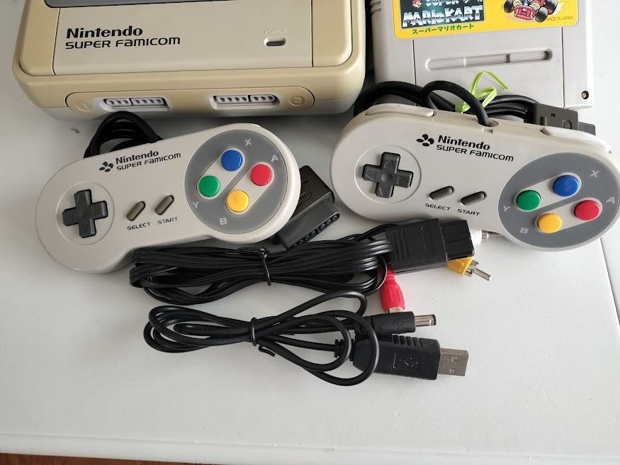 Nintendo Super Famicom Console Complete Set w/5 Games Tested Japan Used