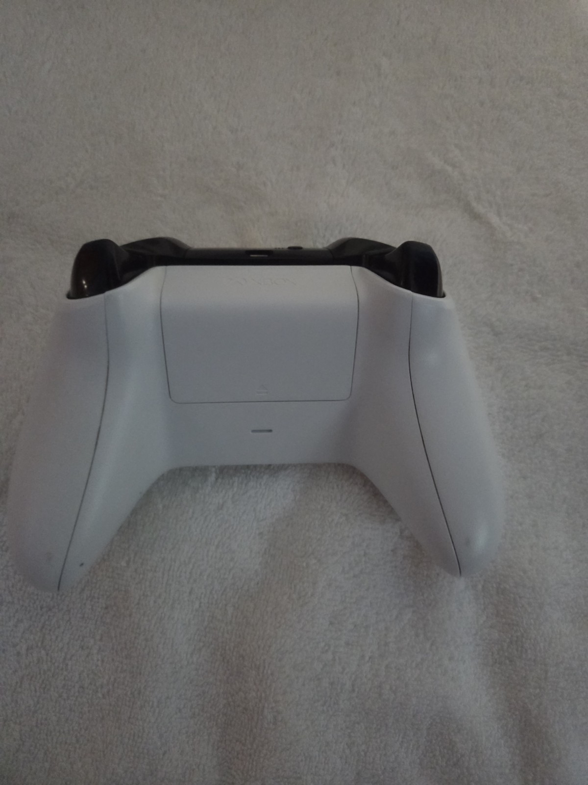 Microsoft Xbox 500GB Game Console With Controller And Li-Ion Batteries