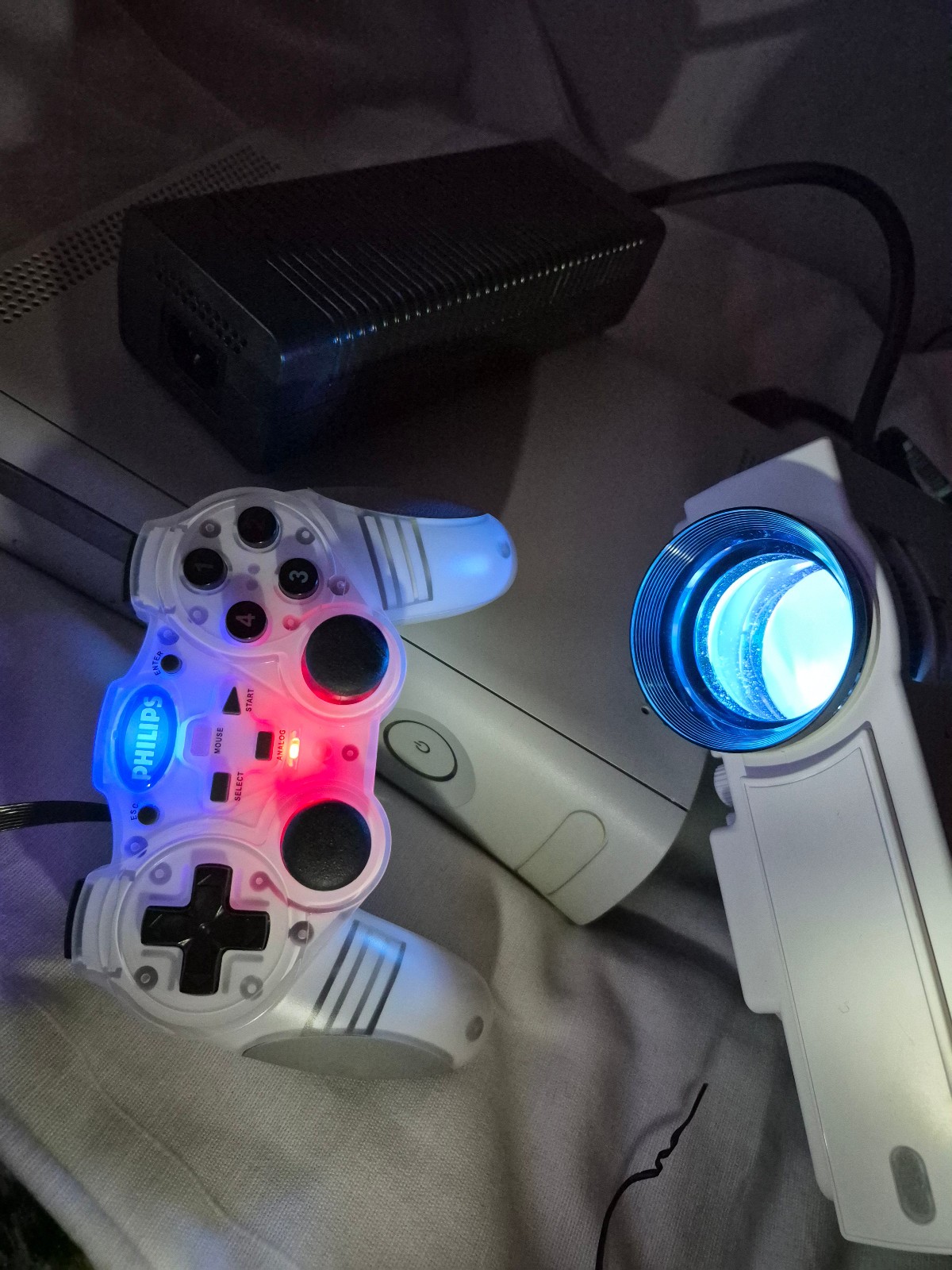 Microsoft Xbox 360 Pro 20GB Console – Matte White