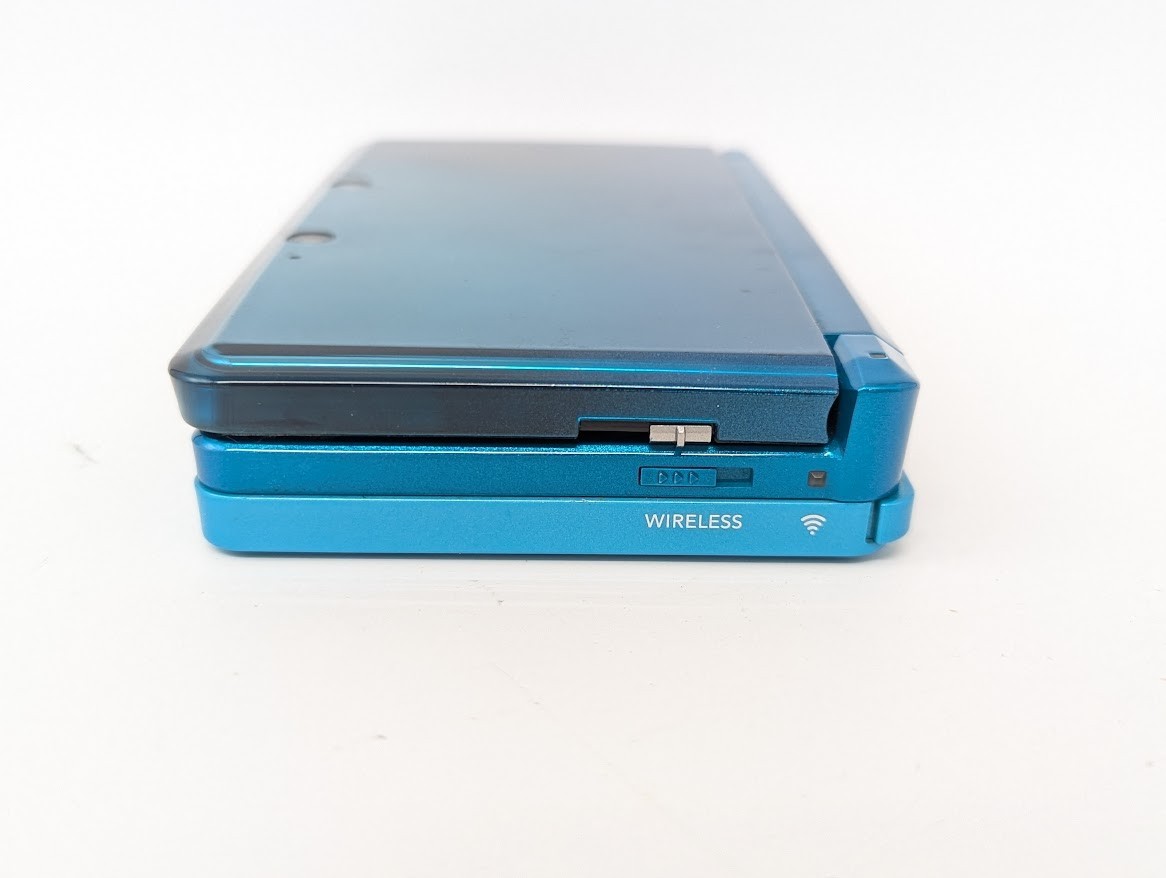 B7110 Nintendo 3DS console Aqua Blue Japan w/box memory 2GB manual AR card fx