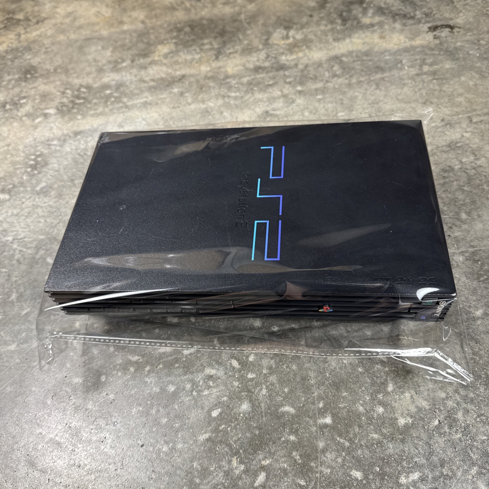 Sony PlayStation 2 PS2 Fat Console (SCPH-39001) w/ OEM AV & Power Cable Tested