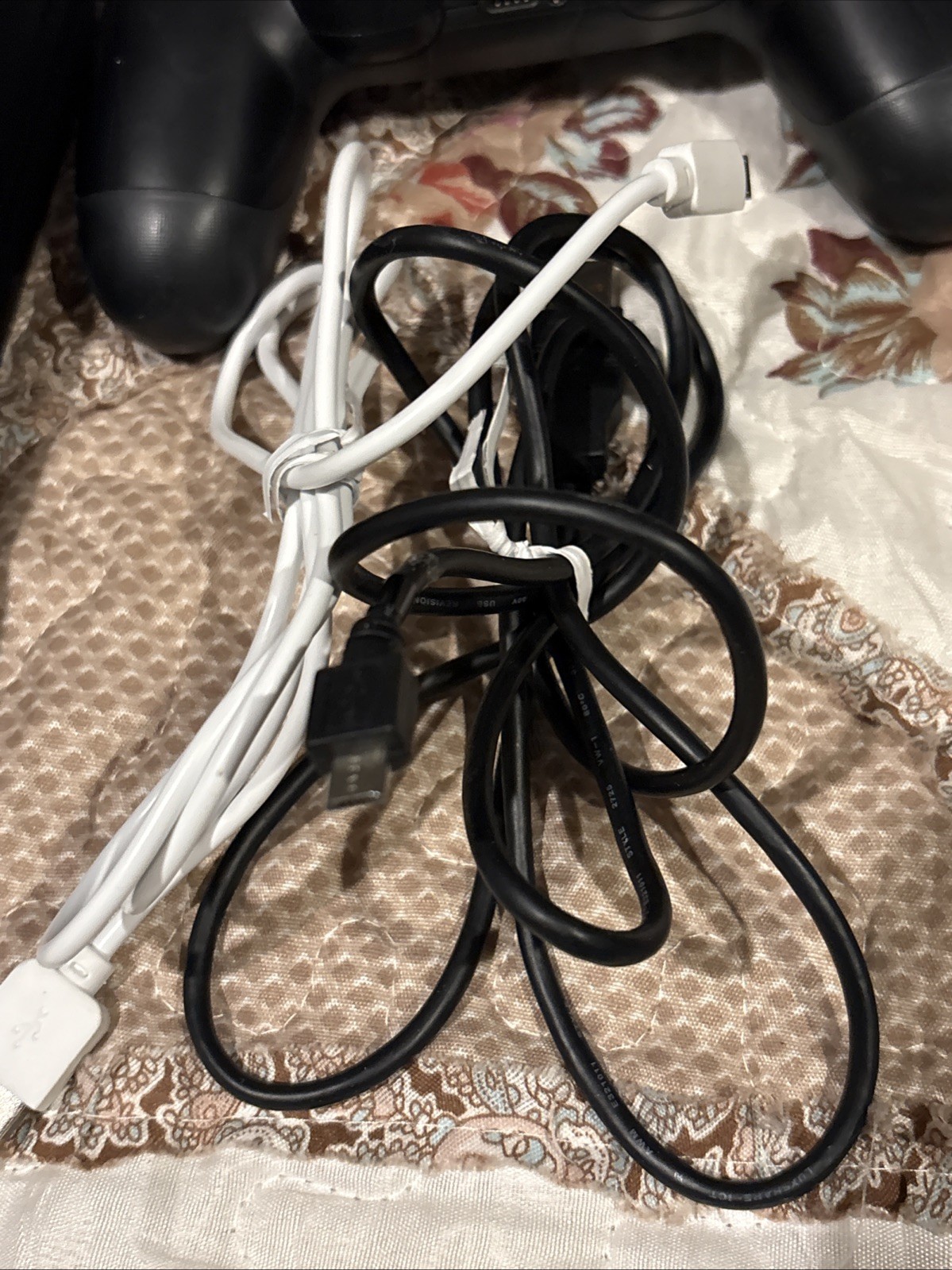 SONY PLAYSTATION 4 PRO CUH-7015B IN «NOT FOR RESALE» BOX (2 Controllers) Cords